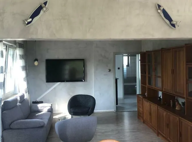 Διαμέρισμα Wohnen Auf Zeit